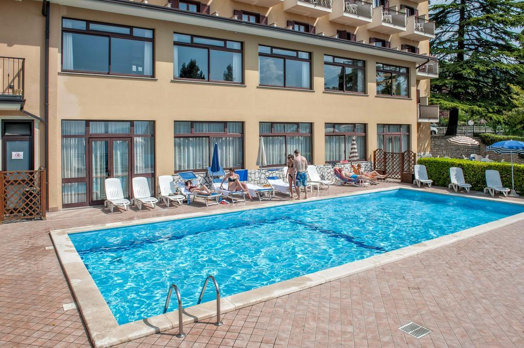 Hotel Bellavista Tignale Buitenkant foto